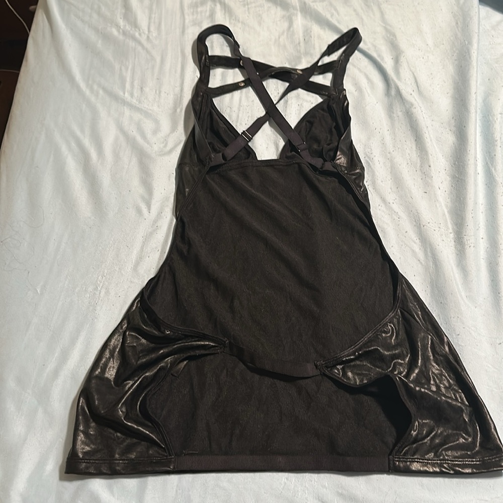 Black Strappy Backless Top - Picture 2 of 3